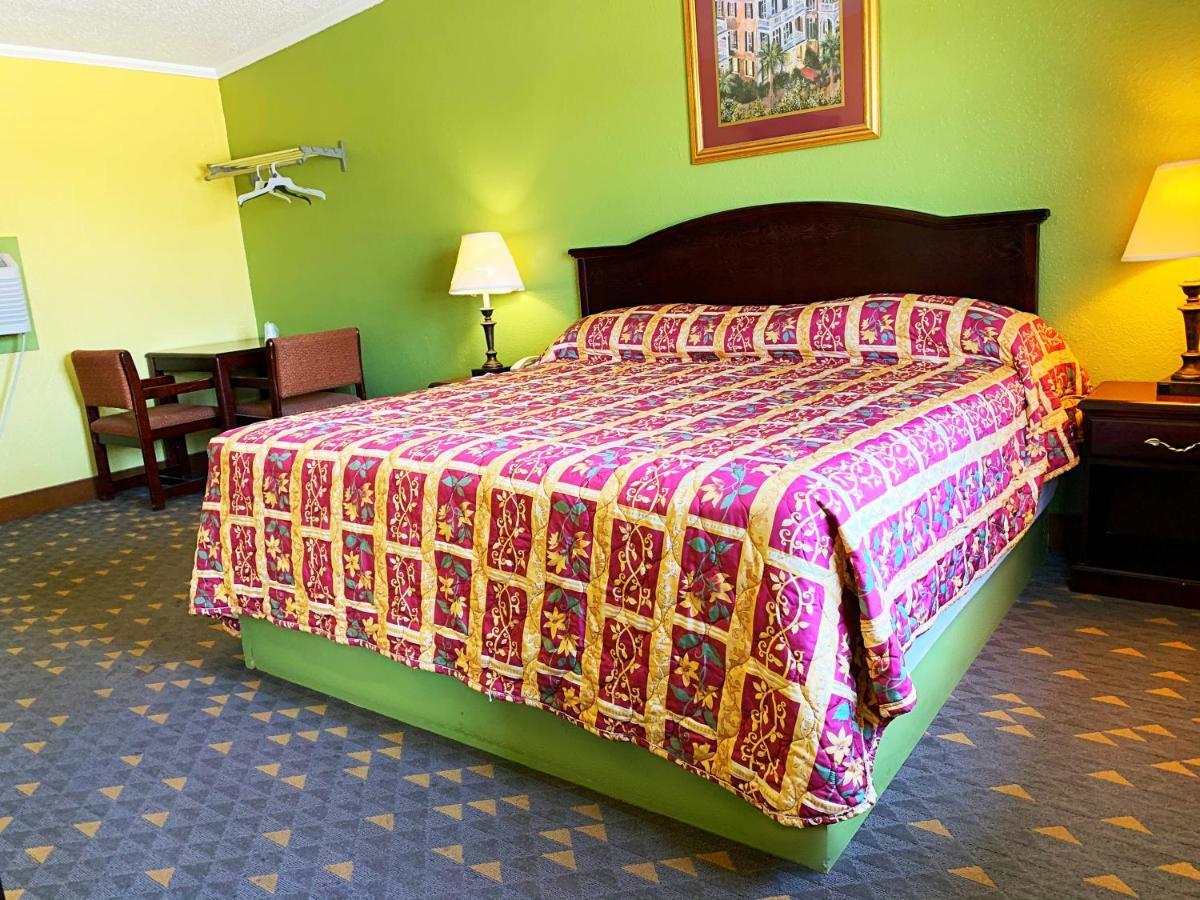 Luxury Inn Midland Dış mekan fotoğraf