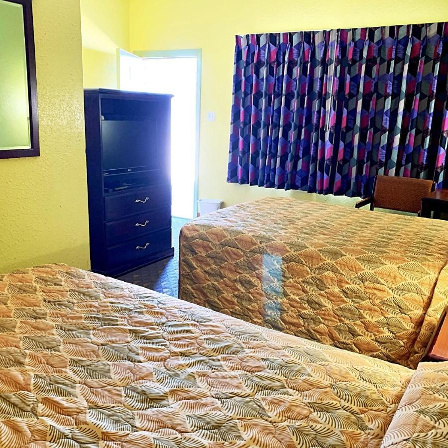 Luxury Inn Midland Dış mekan fotoğraf